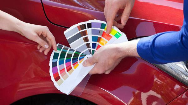 بررسی رابطه رنگ خودرو با ارزش ماشین